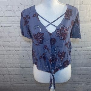 MUDD Blouse Tie Front Criss Cross Bust Floral Print-Medium